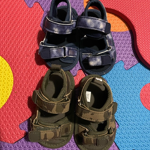 Infant sandals two pairs - Picture 1 of 1